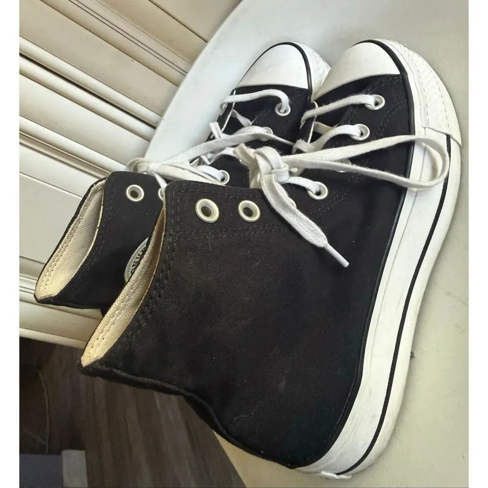 Converse women chuck